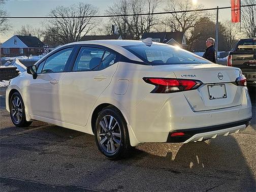 2025 Nissan Versa 1.6 SV