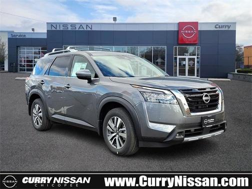 2025 Nissan Pathfinder SL