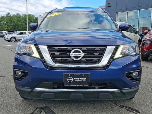 2017 Nissan Pathfinder SV