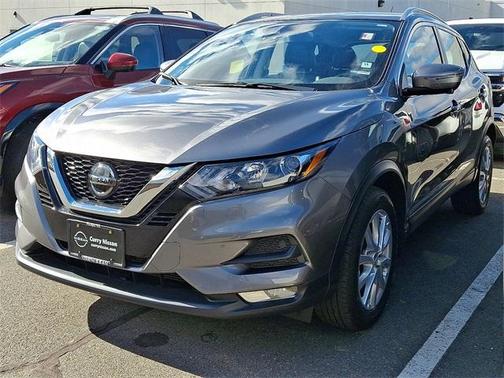 2022 Nissan Rogue Sport SV