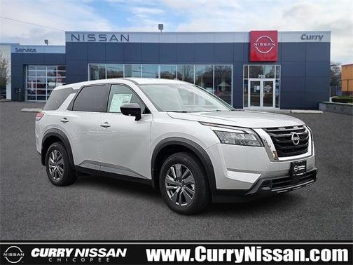 2025 Nissan Pathfinder S