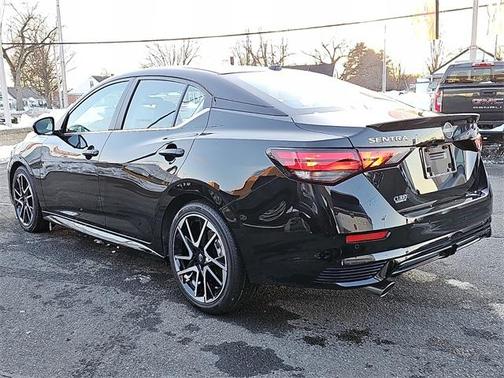2025 Nissan Sentra SR