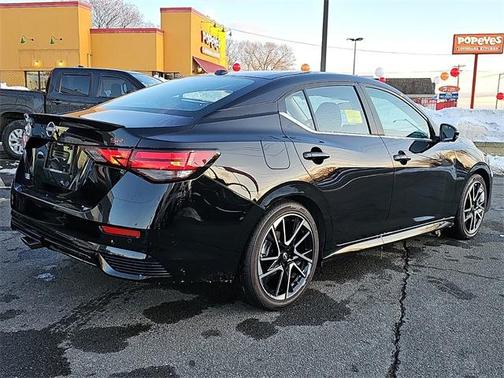 2025 Nissan Sentra SR