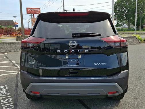 2022 Nissan Rogue SV