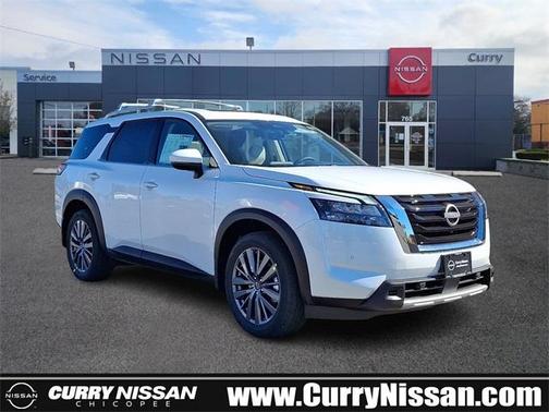 2025 Nissan Pathfinder SL