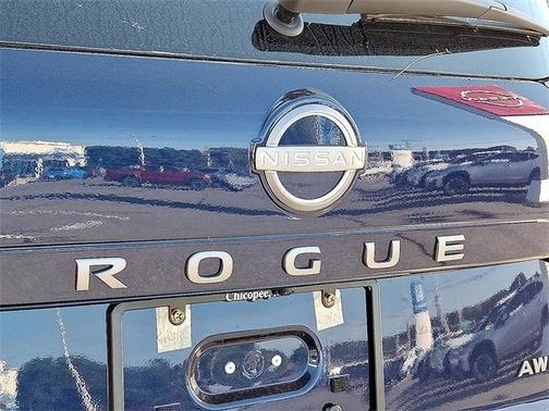 2026 Nissan Rogue SV