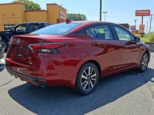 2025 Nissan Versa 1.6 SV