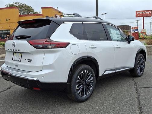 2025 Nissan Rogue Platinum