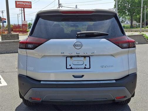 2022 Nissan Rogue SV
