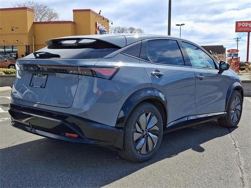2025 Nissan ARIYA EVOLVE+