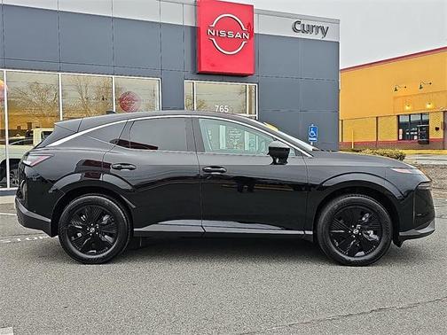 2025 Nissan Murano SV