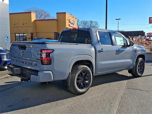 2026 Nissan Frontier SV