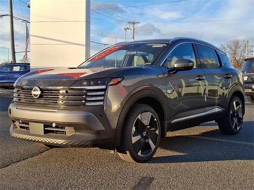 2025 Nissan Kicks SR