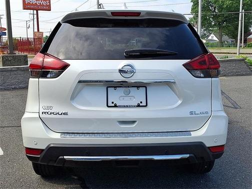 2020 Nissan Rogue SL