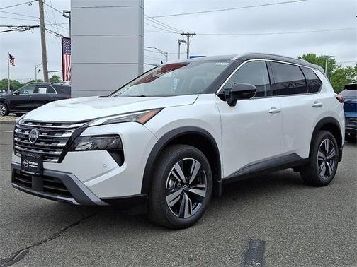 2025 Nissan Rogue SL