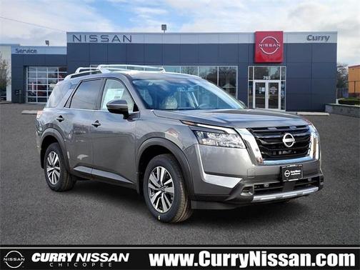 2025 Nissan Pathfinder SL