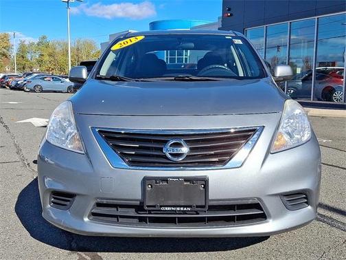 2013 Nissan Versa 1.6 SV