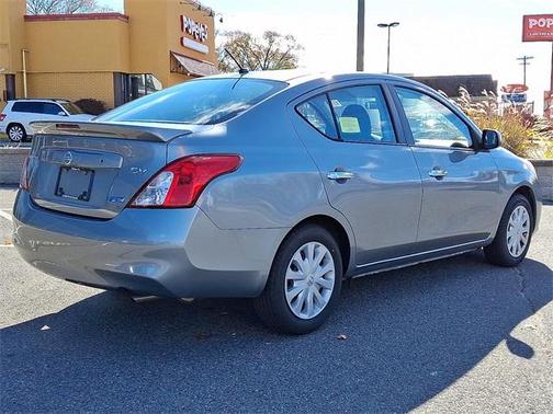 2013 Nissan Versa 1.6 SV