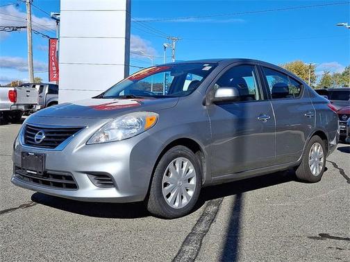 2013 Nissan Versa 1.6 SV