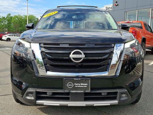 Black 2025 Nissan Pathfinder Platinum