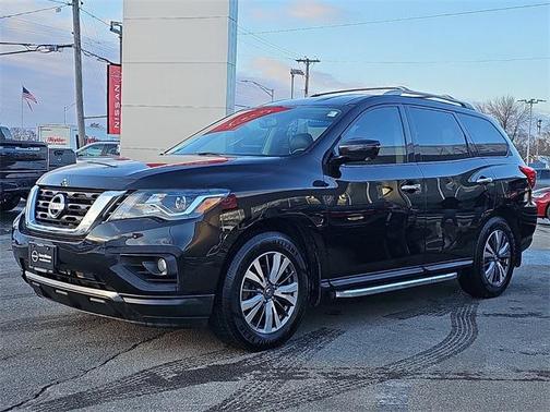 2020 Nissan Pathfinder SL