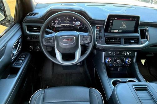 2024 GMC Yukon XL SLT