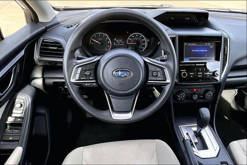 Crystal White Silica 2018 Subaru Impreza 2.0i