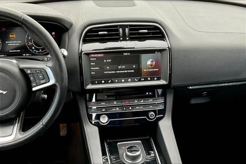 2020 Jaguar F-PACE 25t Prestige