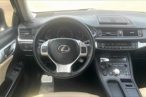 2012 Lexus CT 200h Premium