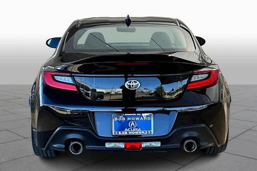 2025 Toyota GR86 Premium