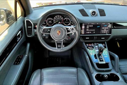 2019 Porsche Cayenne Base