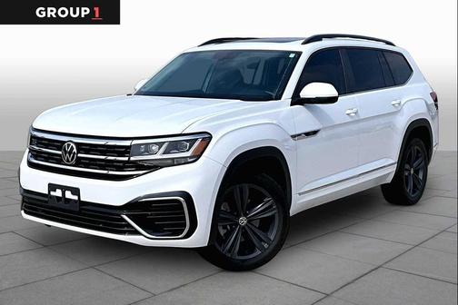 Pure White 2021 Volkswagen Atlas 3.6L SE w/Technology