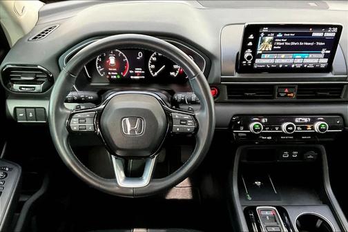 2024 Honda Pilot Touring