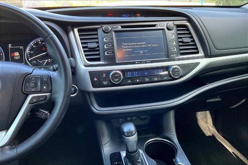 2017 Toyota Highlander SE