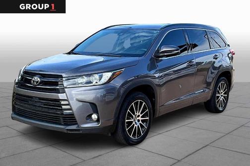 2017 Toyota Highlander SE