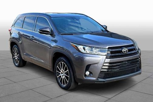 2017 Toyota Highlander SE