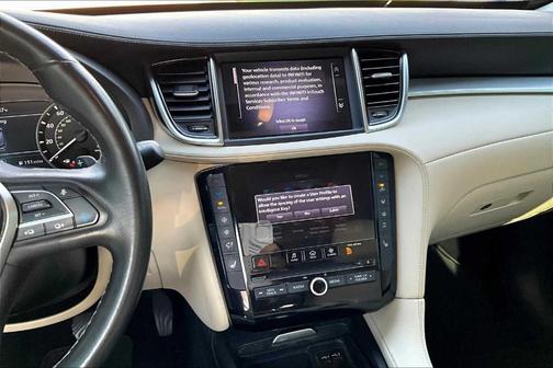 2021 INFINITI QX50 Luxe