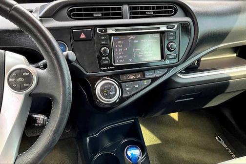 2016 Toyota Prius c Four