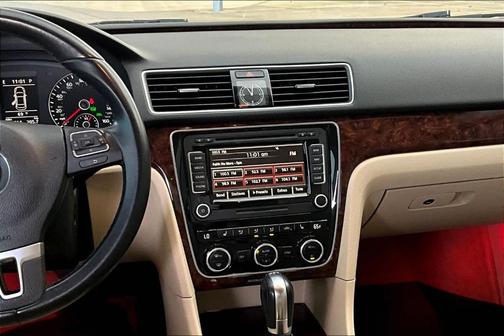 2012 Volkswagen Passat 2.0 TDI SEL Premium