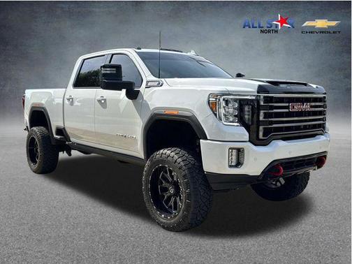 Summit White 2022 GMC Sierra 2500 AT4