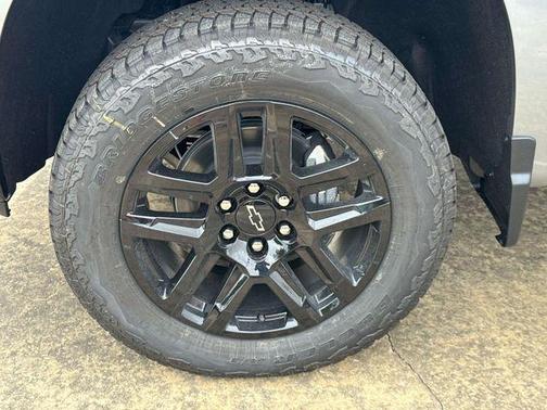 Sterling Gray Metallic 2026 Chevrolet Silverado 1500 LT Trail Boss