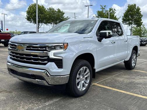 Polar White Tricoat 2026 Chevrolet Silverado 1500 LTZ