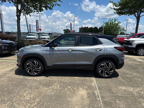 Sterling Gray Metallic 2026 Chevrolet Trailblazer RS