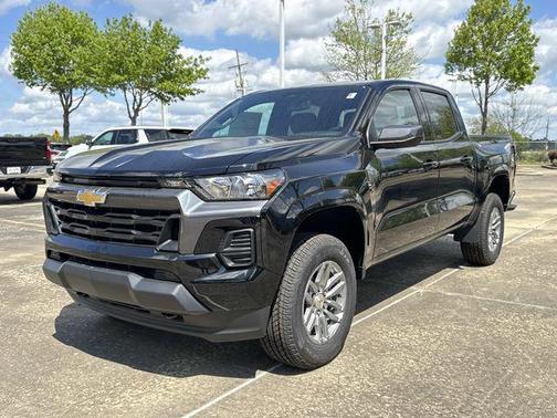 Black 2026 Chevrolet Colorado LT