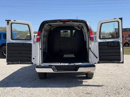 2024 Chevrolet Express 2500 RWD 2500 Regular Wheelbase WT