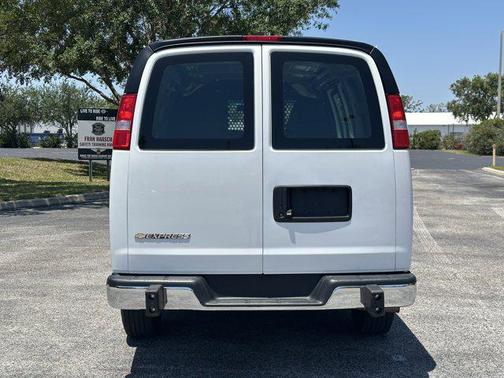 2024 Chevrolet Express 2500 RWD 2500 Regular Wheelbase WT