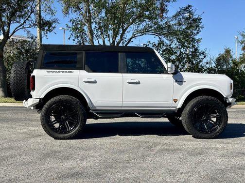 2023 Ford Bronco Badlands