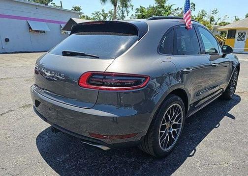 2015 Porsche Macan Turbo