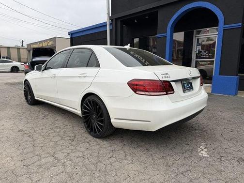 WHITE 2016 Mercedes-Benz E-Class 4MATIC