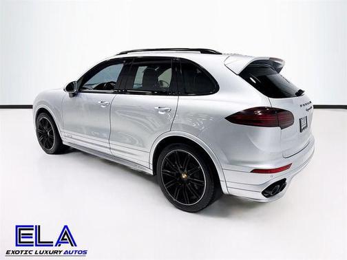 2016 Porsche Cayenne GTS